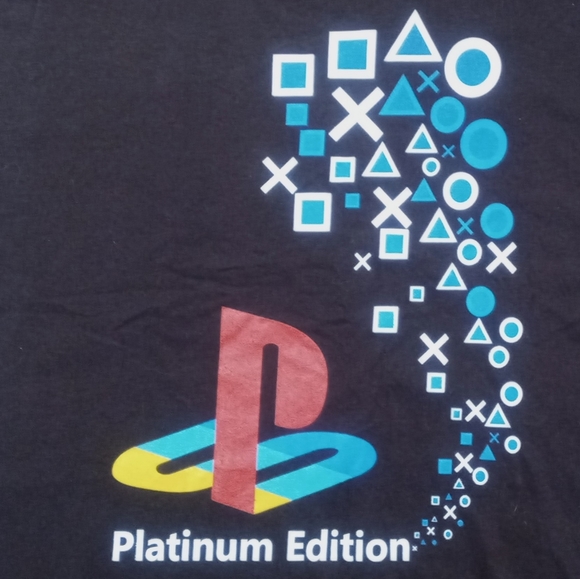 Rare PlayStation Platinum Edition Gamer t shirt Sony - Picture 1 of 6